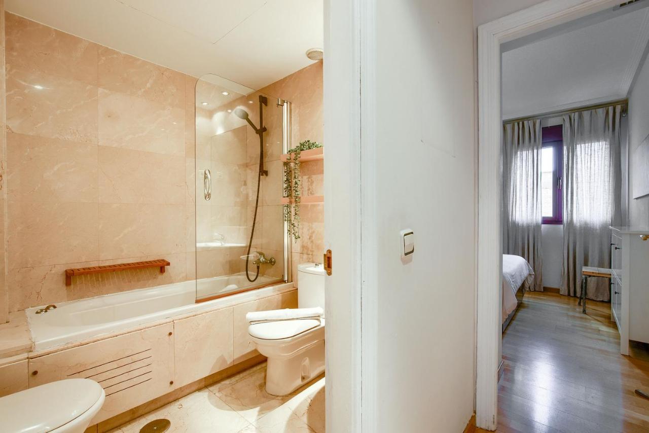 Apartamento En Chamberi Con Piscina - Lovely Apartment In The City Center With Swimming Pool Madrid Ngoại thất bức ảnh