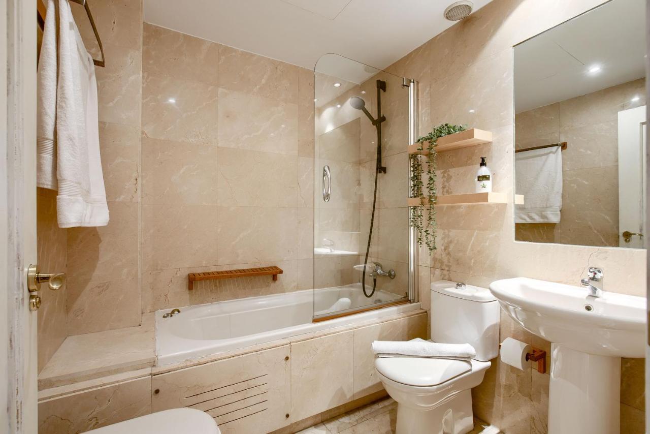 Apartamento En Chamberi Con Piscina - Lovely Apartment In The City Center With Swimming Pool Madrid Ngoại thất bức ảnh